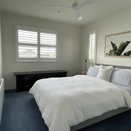 The Blue Beach House Mangawhai Exteriör bild