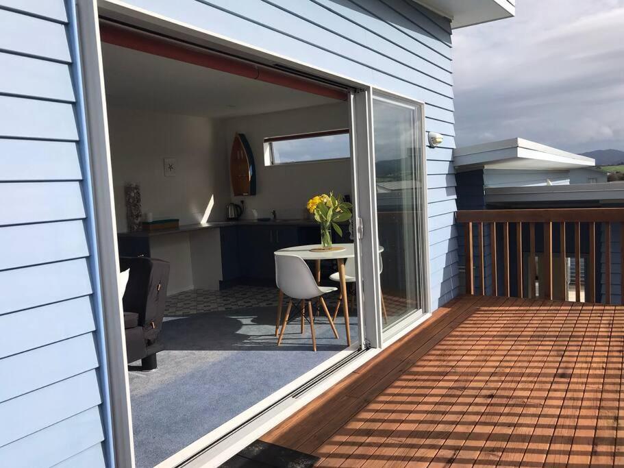 The Blue Beach House Mangawhai Exteriör bild